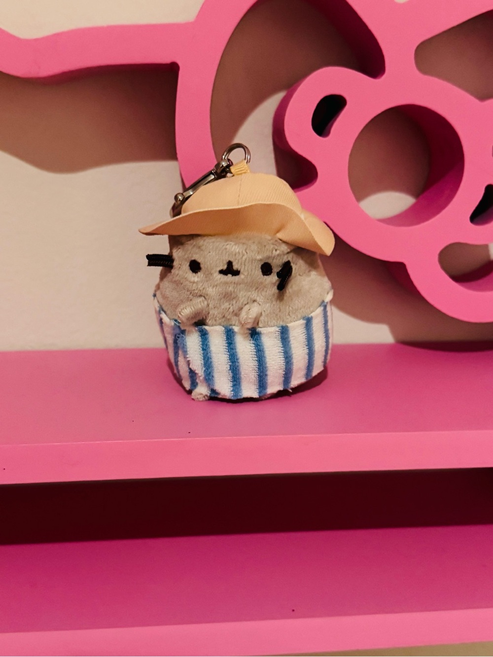 New Pusheen Series 26 Tropical Vacation Plush Beach Hat & Towel Keychain
